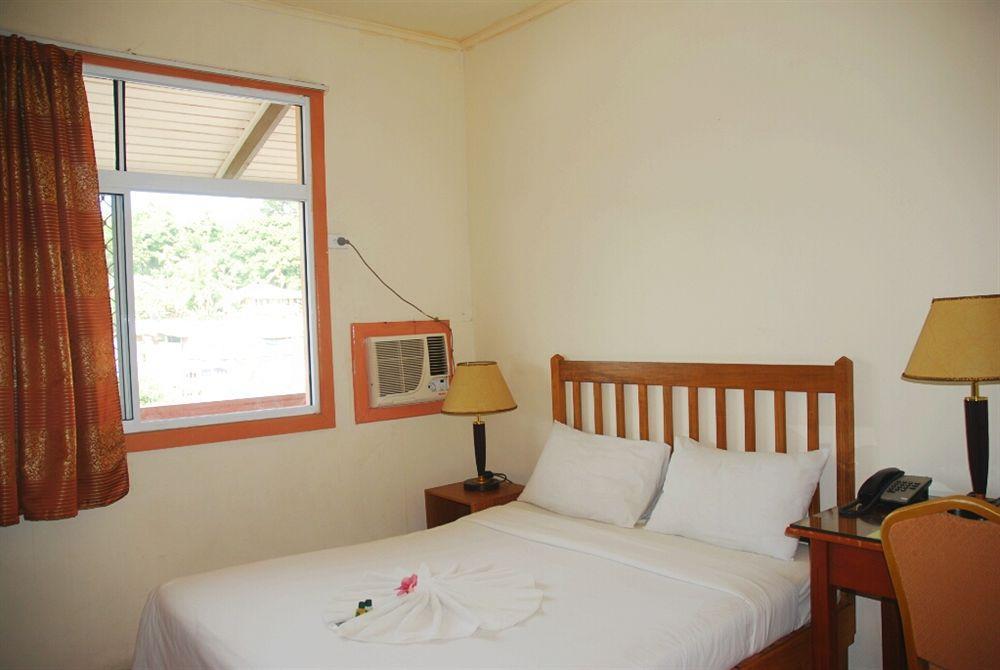 Pacific Crown Hotel Honiara Extérieur photo
