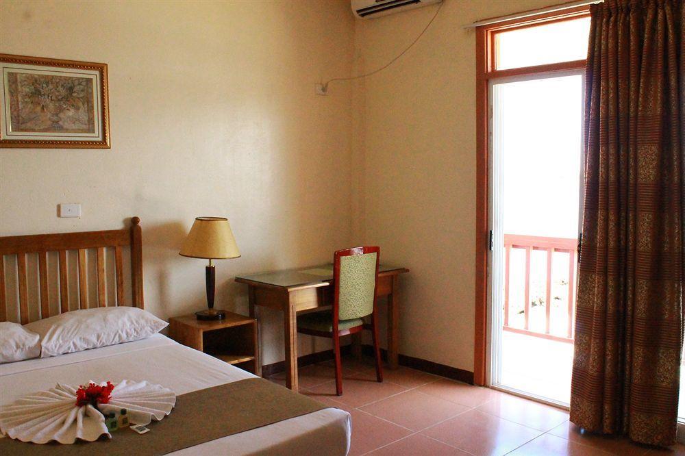 Pacific Crown Hotel Honiara Extérieur photo