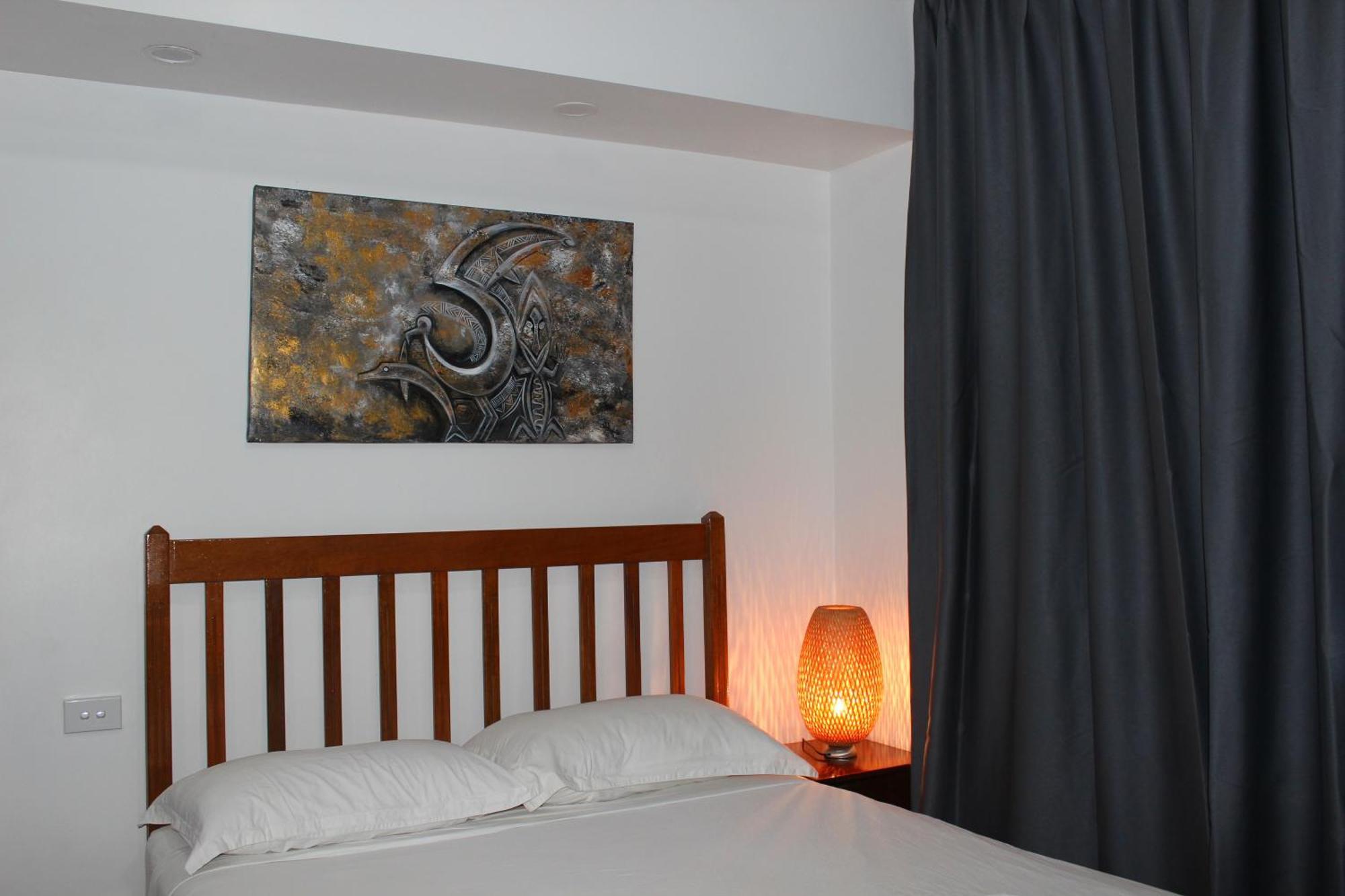 Pacific Crown Hotel Honiara Extérieur photo